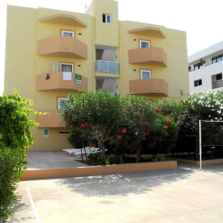 Timon 1 & 2 Hotel Es Pujols Exterior foto