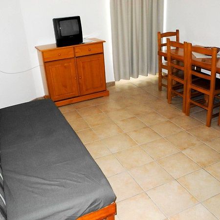 Timon 1 & 2 Hotel Es Pujols Exterior foto